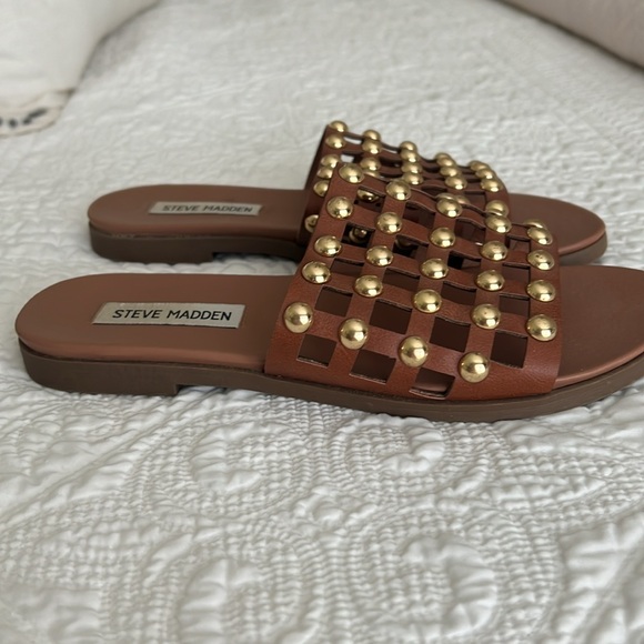 Steve Madden brown sandals. Size 7 1/2 - Picture 2 of 2